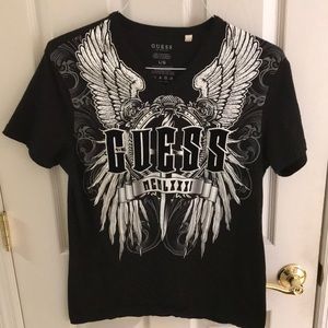 Men’s GUESS shirt